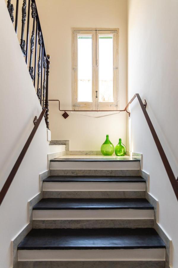 アッリステ Palazzo Dante Bed & Breakfast エクステリア 写真